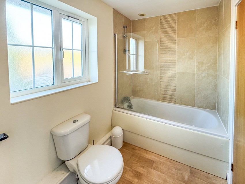 Images for Vale Crescent, Tilehurst, RG30