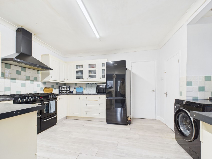 Images for Kentwood Hill, Tilehurst, RG31