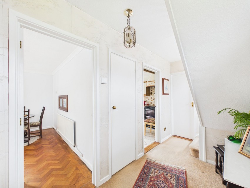 Images for Kennedy Gardens, Earley, RG6