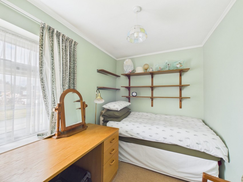 Images for Kennedy Gardens, Earley, RG6