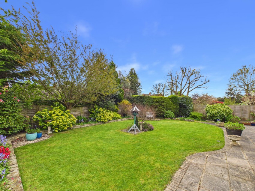 Images for Kennedy Gardens, Earley, RG6