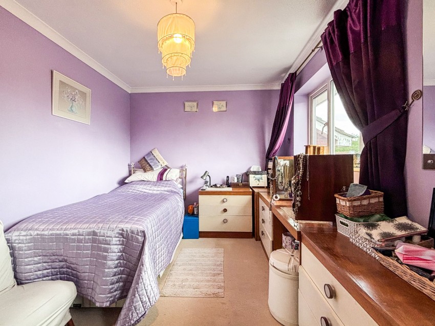 Images for Calshot Place, Calcot, RG31