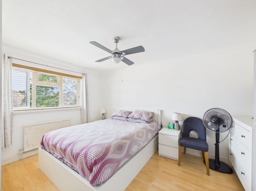 Images for Sandleford Close, Reading, RG2