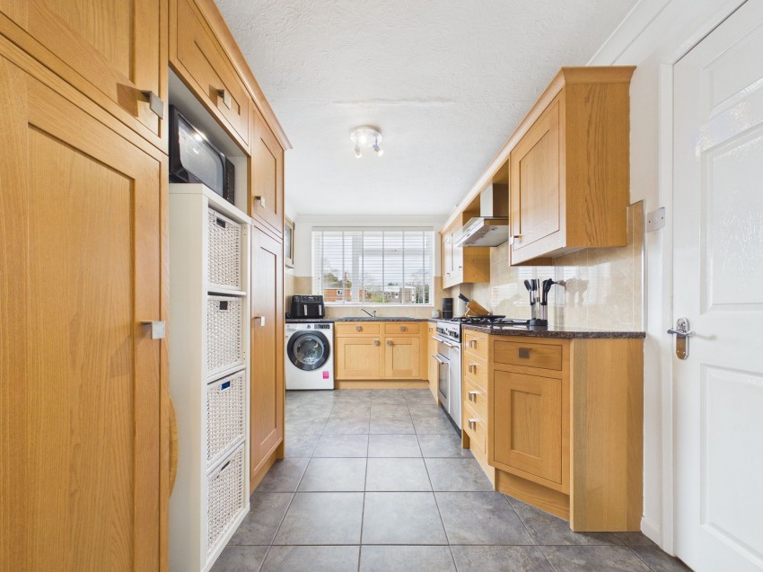 Images for Chapel Hill, Tilehurst, RG31