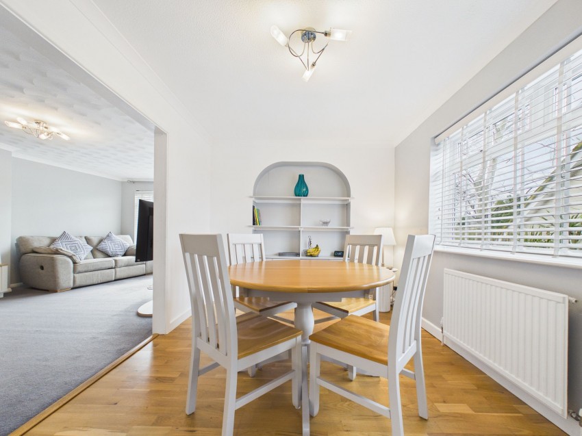 Images for Chapel Hill, Tilehurst, RG31