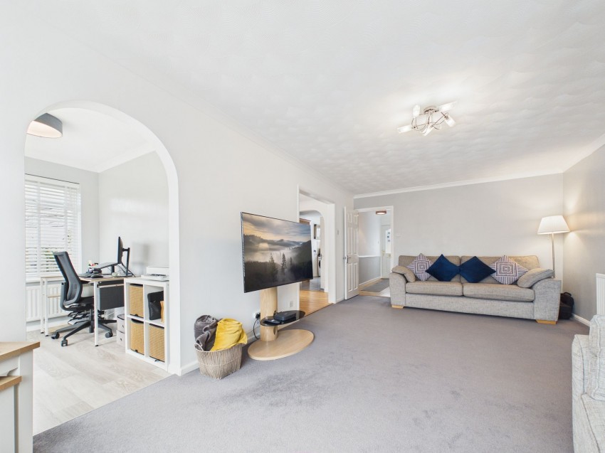 Images for Chapel Hill, Tilehurst, RG31