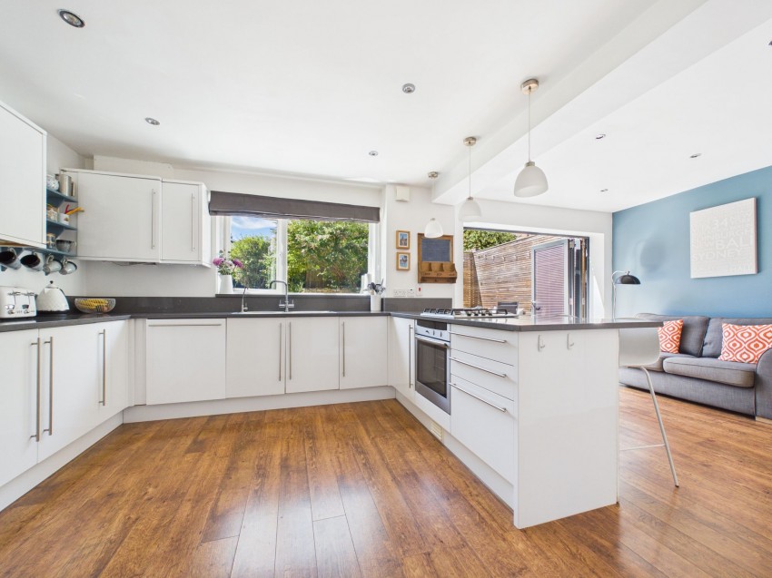 Images for Marshall Close, Purley On Thames, RG8
