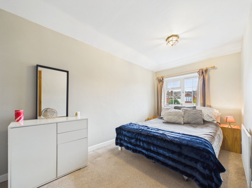 Images for Tilling Close, Tilehurst, RG31