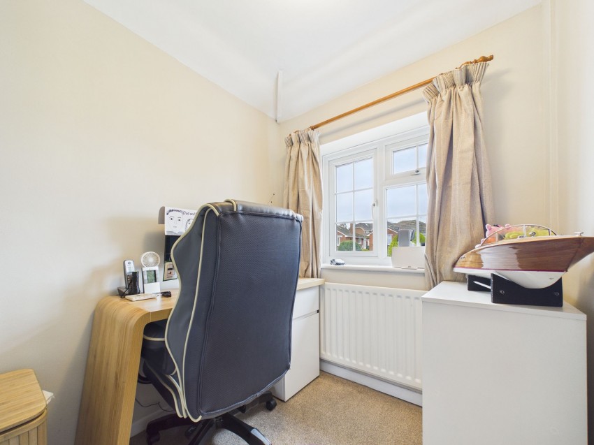 Images for Tilling Close, Tilehurst, RG31