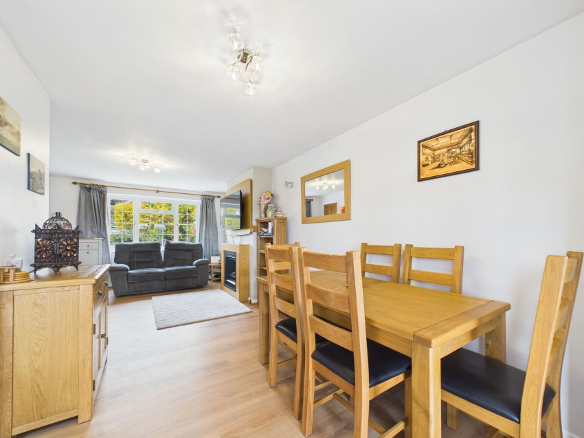 Images for Tilling Close, Tilehurst, RG31