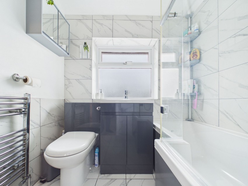 Images for Tilling Close, Tilehurst, RG31