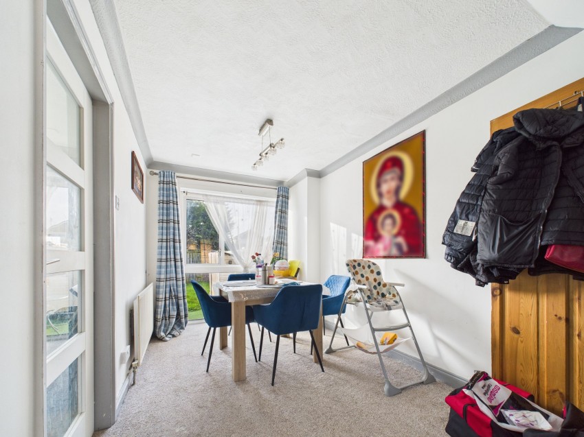 Images for Elvaston Way, Tilehurst, RG30