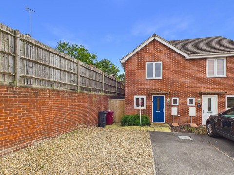 View Full Details for Regis Park Road, Reading, RG6