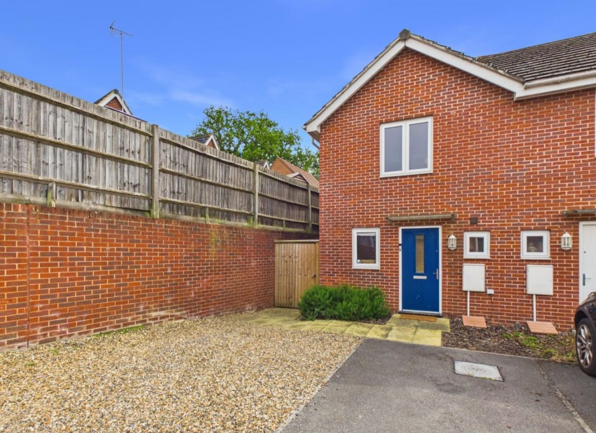 Images for Regis Park Road, Reading, RG6