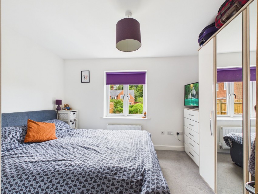 Images for Regis Park Road, Reading, RG6