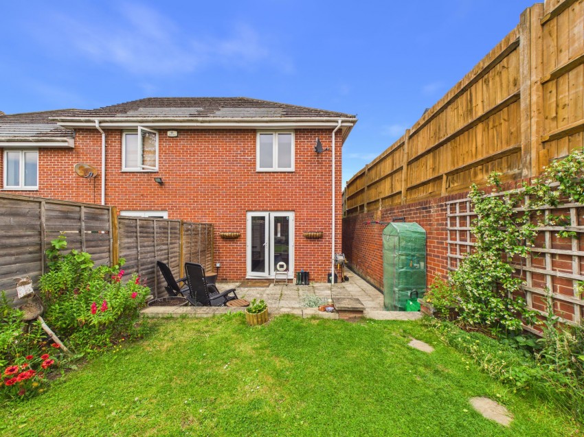 Images for Regis Park Road, Reading, RG6