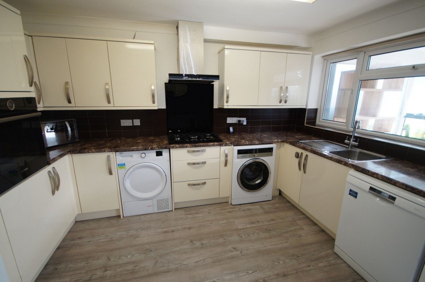 Images for Elvaston Way, Tilehurst, RG30