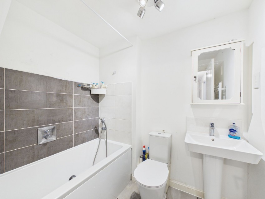 Images for Duffet Drive, Winnersh, RG41
