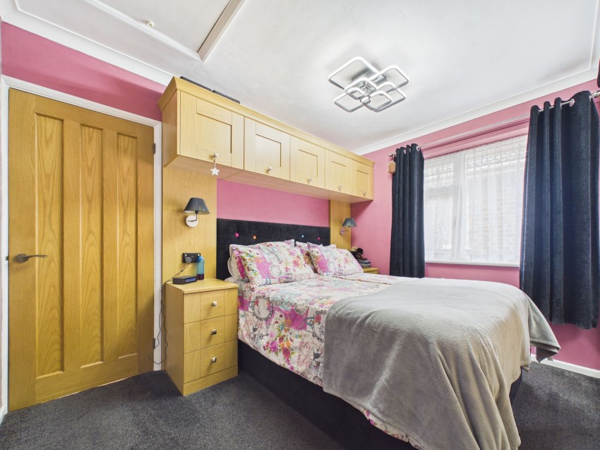 Images for Skilton Road, Tilehurst, RG31