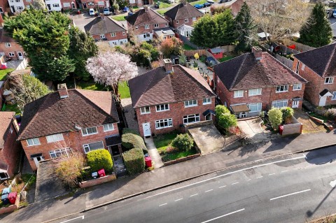View Full Details for Kentwood Hill, Tilehurst, RG31
