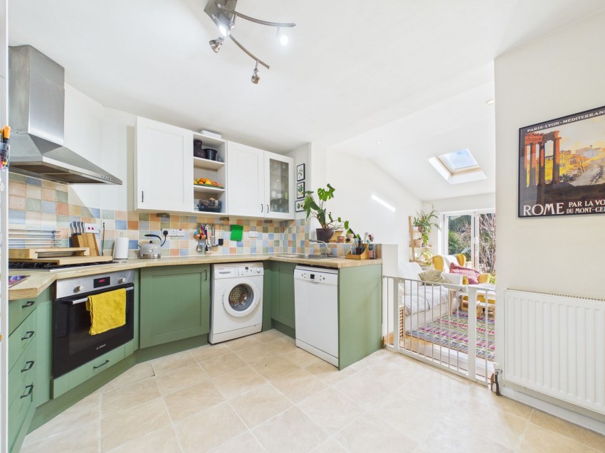 Images for Kentwood Hill, Tilehurst, RG31