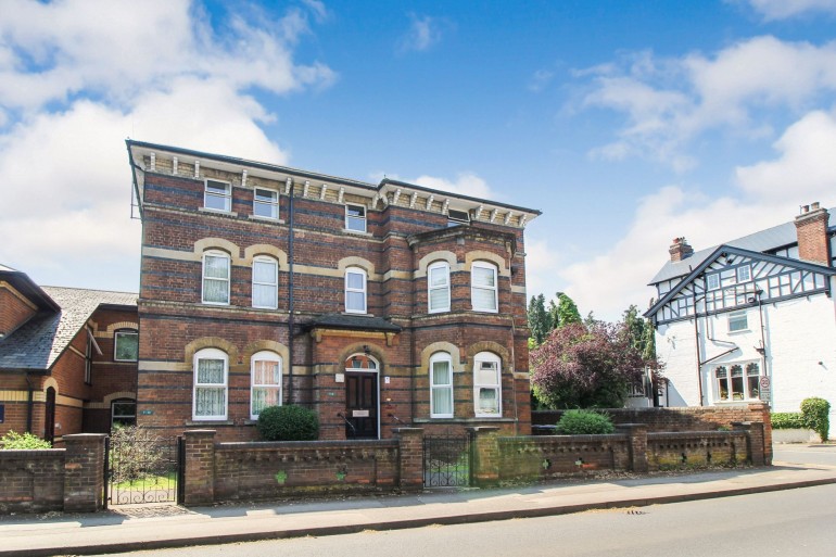 Tilehurst Road, Windsor Court, RG1