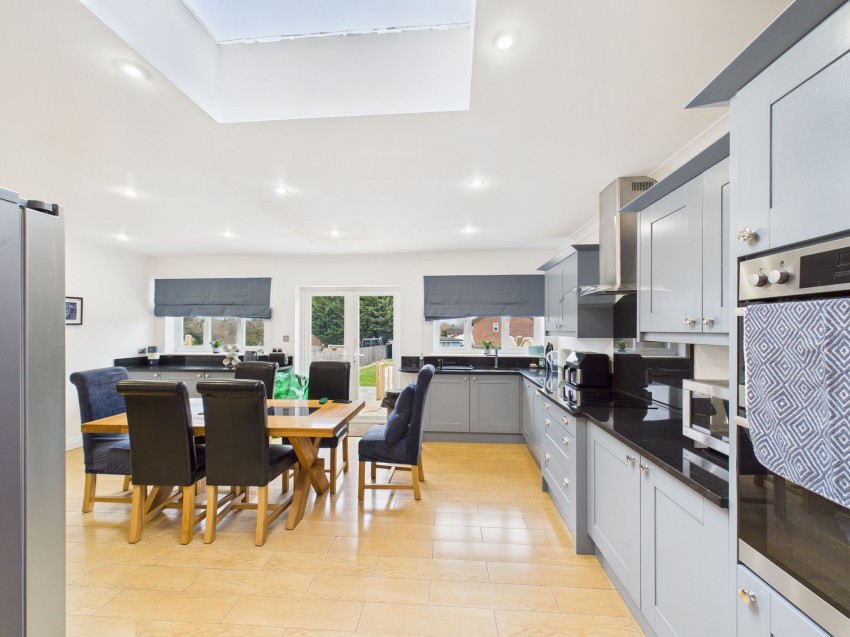 Images for Bath Road, Calcot, RG31