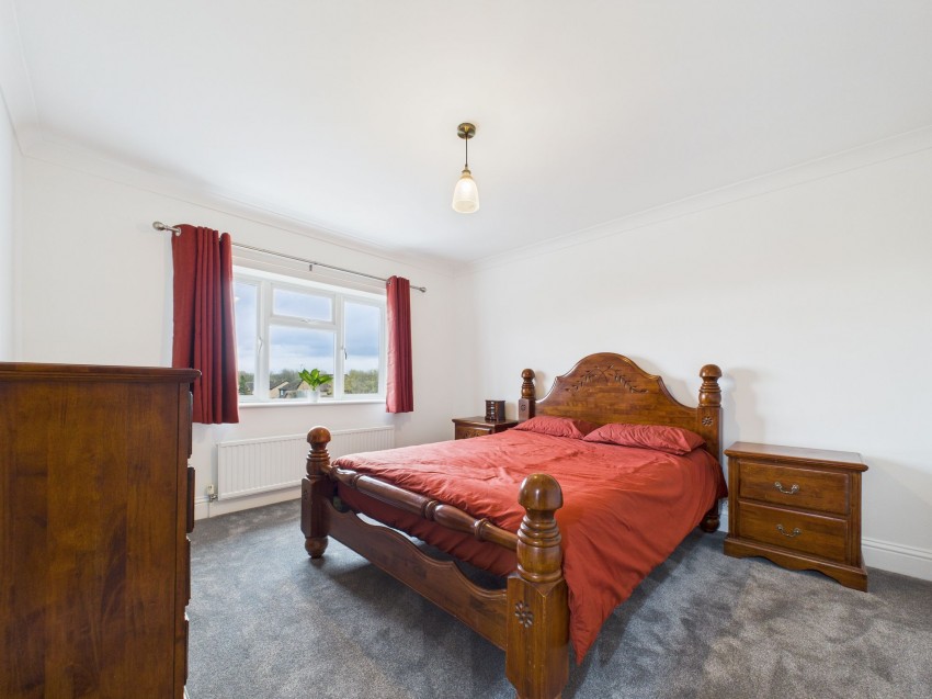 Images for Bath Road, Calcot, RG31