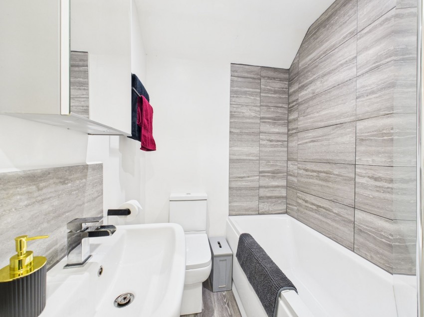 Images for Chapel Hill, Tilehurst, RG31