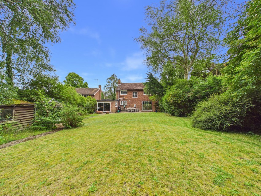 Images for Clanfield Crescent, Tilehurst, RG31