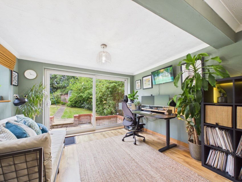 Images for Clanfield Crescent, Tilehurst, RG31
