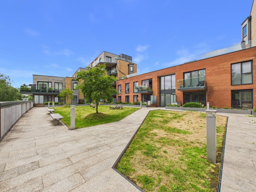 Images for Berkeley Avenue, Reading, RG1