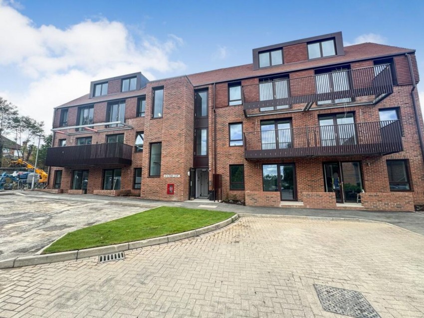 Images for Grovelands Road, Reading, RG30