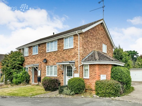 View Full Details for Stowmarket Close, Lower Earley, RG6