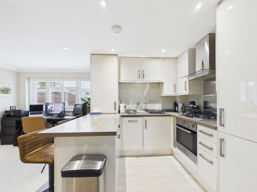 Images for Elm Road, Earley, RG6