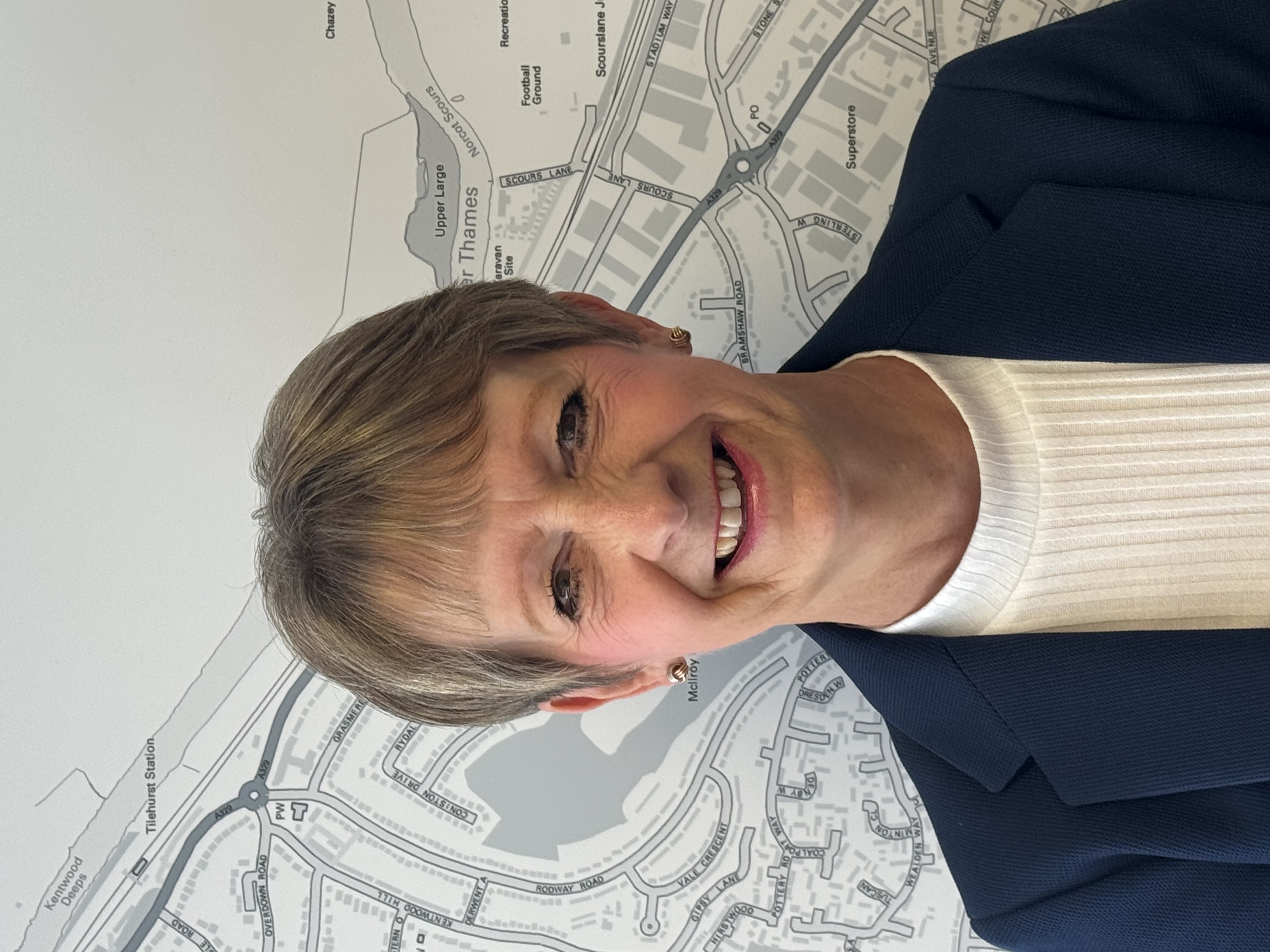 Cheryl Lafford, Viewing Assistant